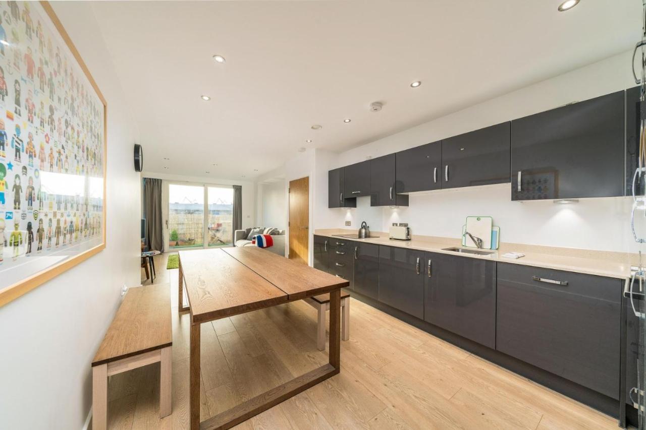 New 2Bd Flat 4Mins To Excel Centre Fast City Links London Exterior photo