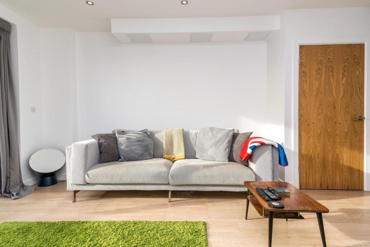 New 2Bd Flat 4Mins To Excel Centre Fast City Links London Exterior photo