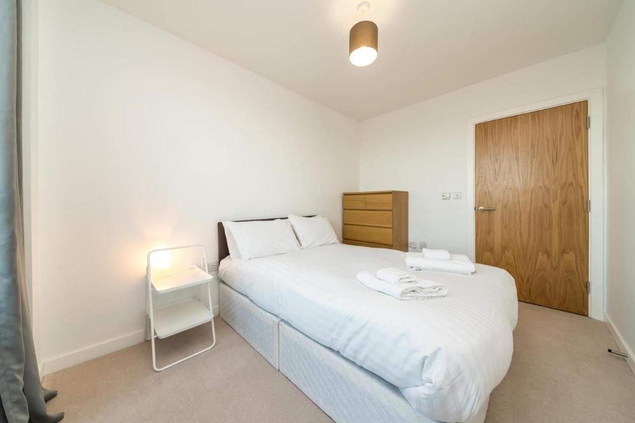New 2Bd Flat 4Mins To Excel Centre Fast City Links London Exterior photo
