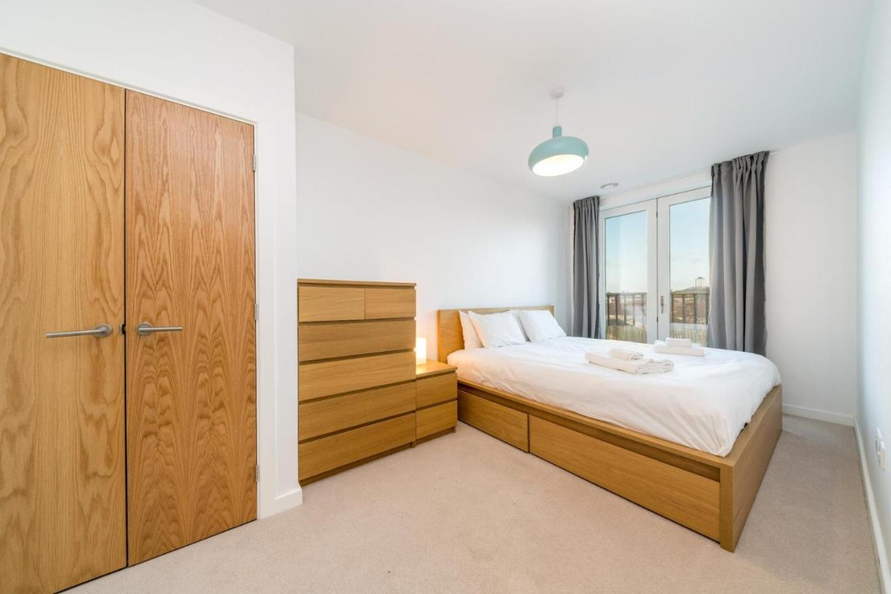 New 2Bd Flat 4Mins To Excel Centre Fast City Links London Exterior photo