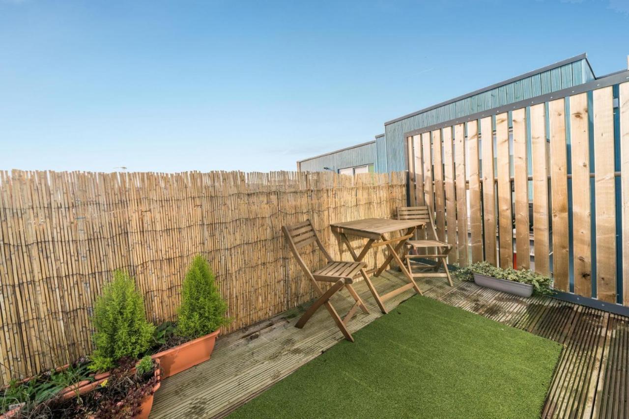 New 2Bd Flat 4Mins To Excel Centre Fast City Links London Exterior photo